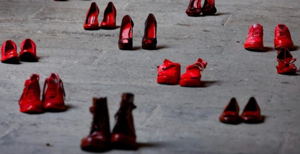 violenza donne scarpe rosse