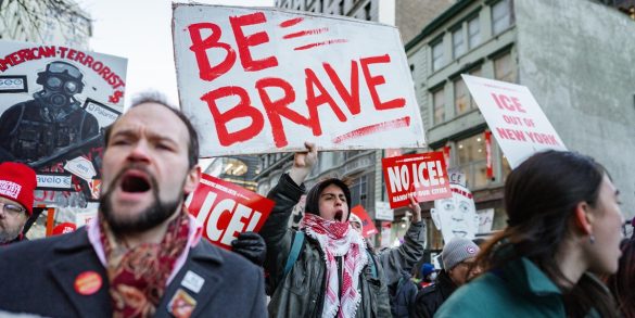Thousand March Against ICE in Solidarity with Minneapolis
