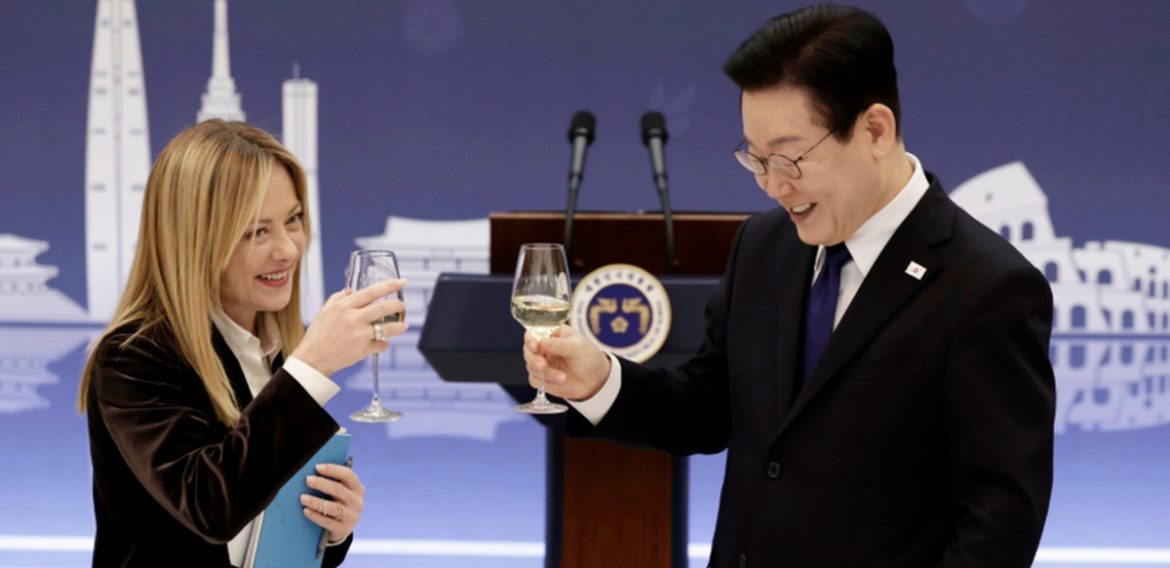 La premier Meloni e il presidente sudcoreano Lee