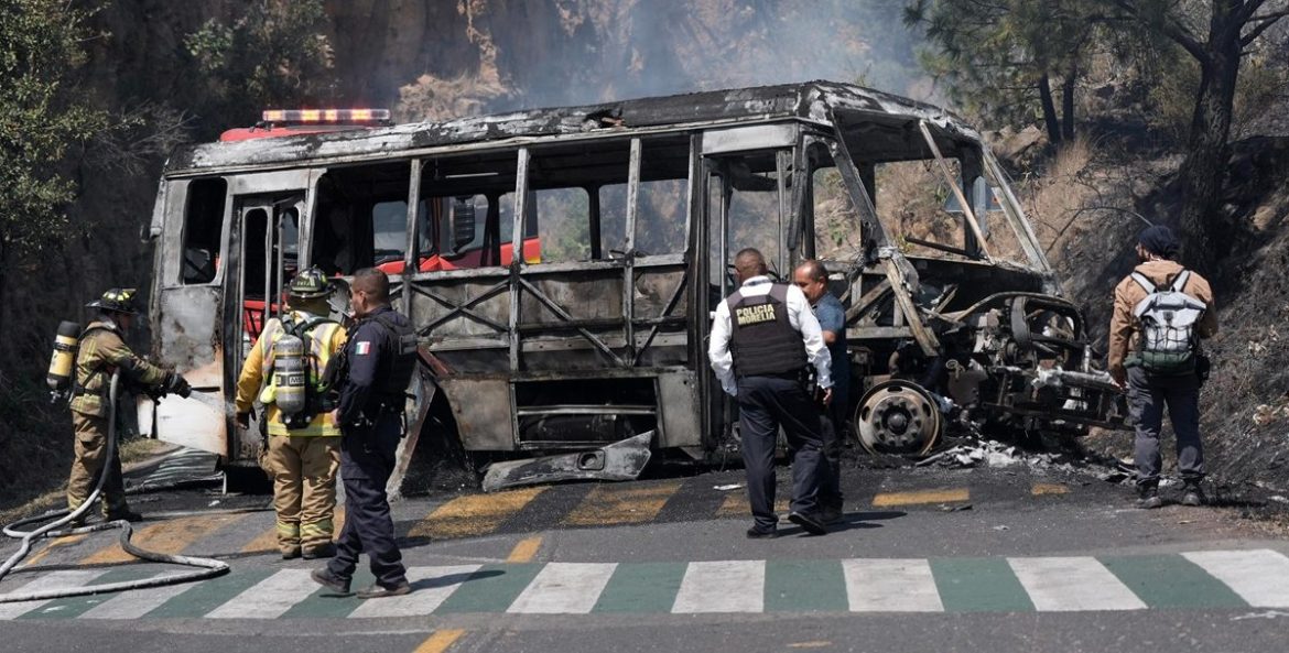 Violenze in Messico dopo l’uccisione di El Mencho el mencho messico