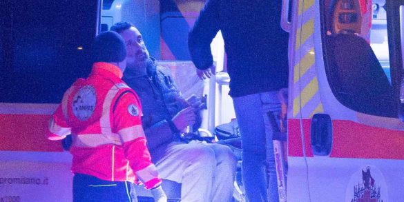 Carmelo Cinturrino in ambulanza la sera dell'uccisione di Mansouri