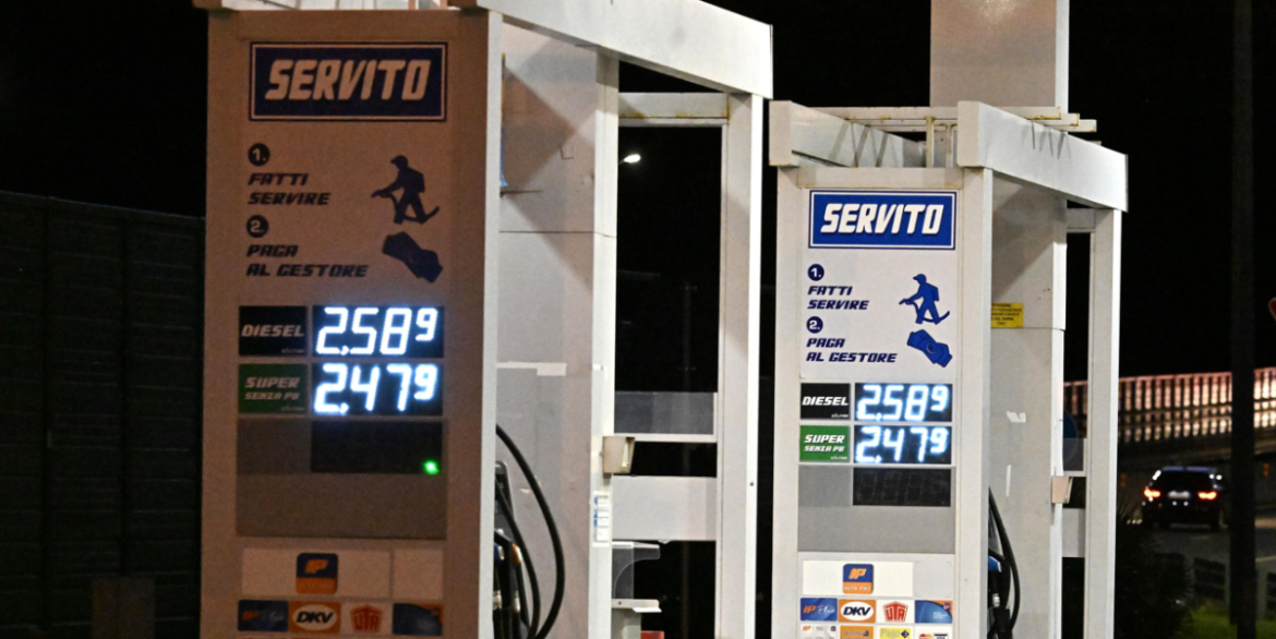 carburanti caro carburanti