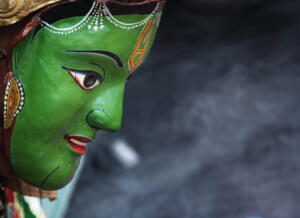 Maschere religiose dedicate alla divinità Naradevi durante il Dance festival di Kathmandu, in Nepal