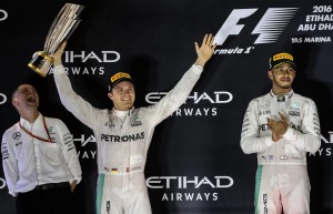 12) Lewis Hamilton, avversario di tutta una stagione