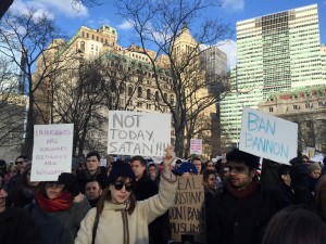 Grande manifestazione per le strade di New York City