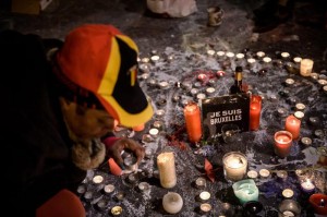 Belgio, a un anno dagli attacchi terroristici Bruxelles ricorda le sue vittime