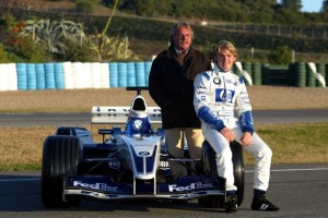 2A Padre e figlio durante un test di Formula Uno nel 2003