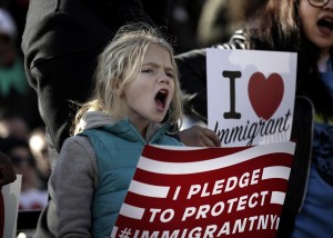Grande manifestazione per le strade di New York City