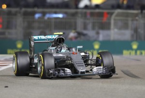 3) Nico Rosberg sfreccia verso il titolo