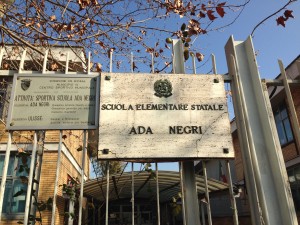 L'ingresso della scuola Ada Negri