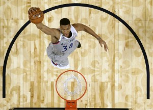 7 - Il tiro a canestro di Giannis Antetokounmpo, giocatore del raggruppamento Eastern Conference