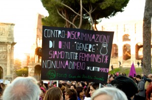 9 - Partenza del corteo alle spalle del Colosseo