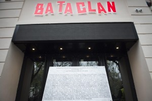 Lapide commemorativa al Bataclan