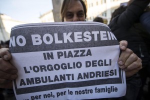 Manifestanti provenienti da Andria 