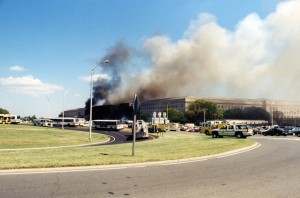 Una nube di fumo nero avvolge i cieli della Virginia